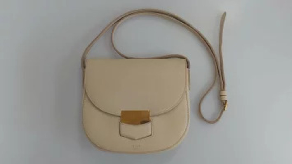Fendi com Red Shoulder Bag